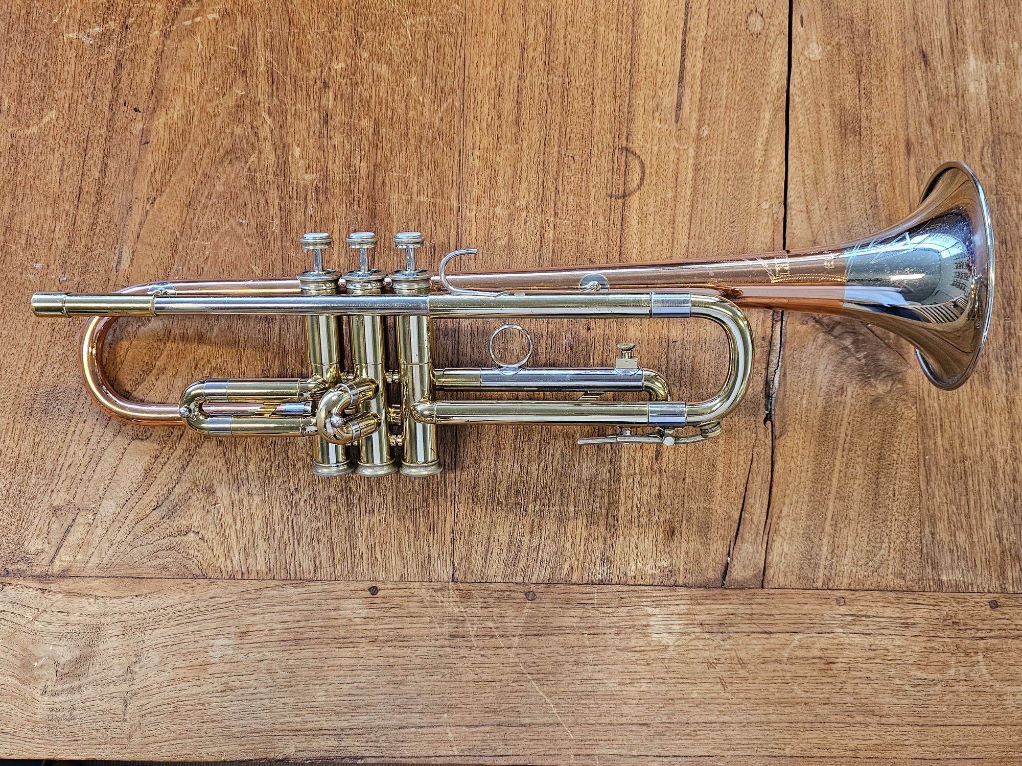 Holton Super Collegiate Tri-Color Bb Trumpet €599 – The Brass-Shop